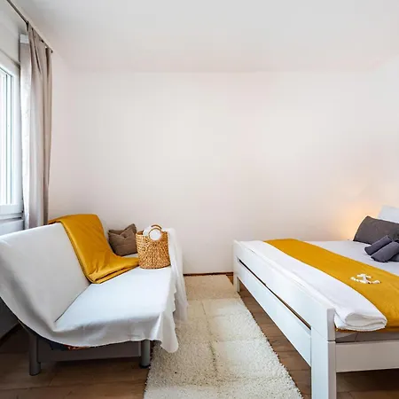 Holiday home 1 Bedroom Stunning In