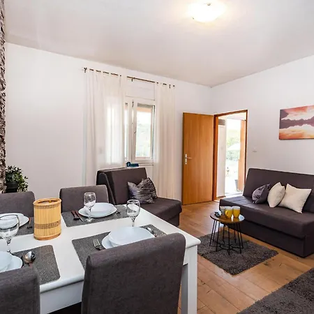 Holiday home 1 Bedroom Stunning In Zelengrad