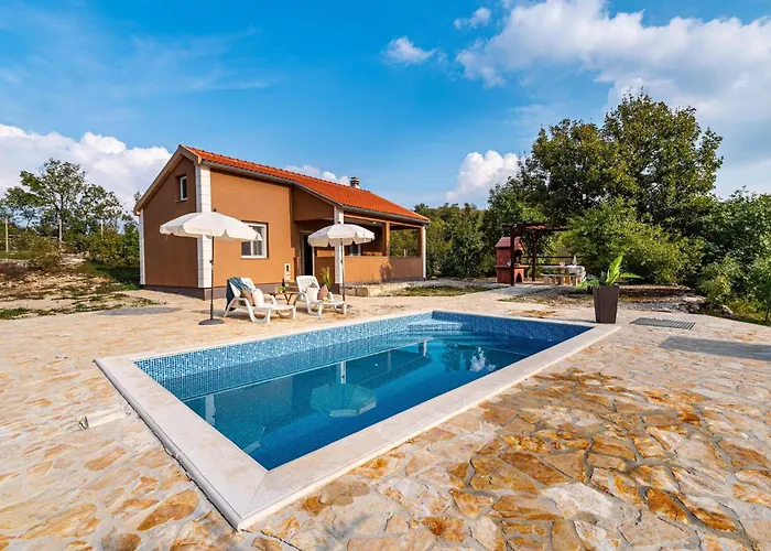 1 Bedroom Amazing In Prázdninový dům *